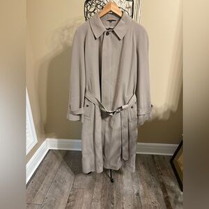 Classic Turnberry Tan Men's Business  Water Resistant Trench Coat 38 short